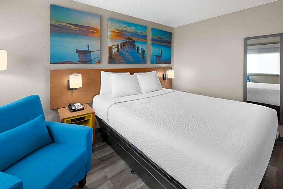 Days Inn by Wyndham Pierre