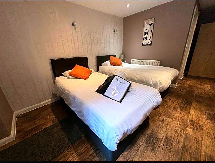 Stay and Relax at The Yew Tree