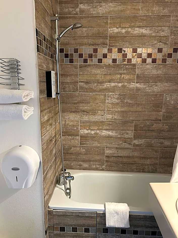 Kyriad Hotel - Restaurant Carentan