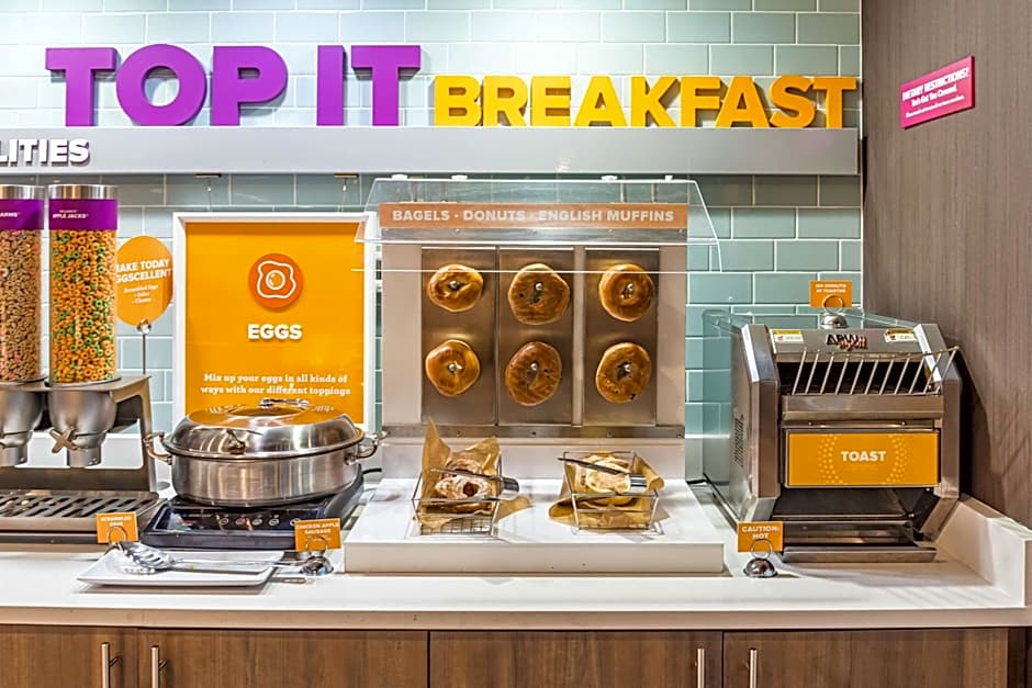 Tru by Hilton Garland, TX