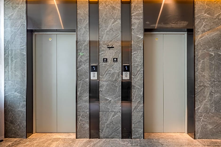 Rezen Select Hotel Lanzhou West Railway Station