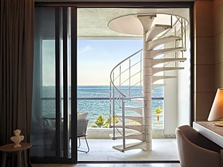 SLS Elite Rooftop King Room with Ocean View