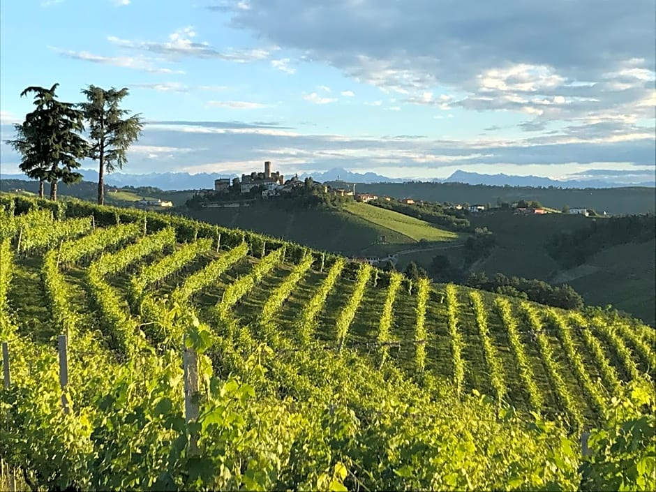 Acaso B&B – Serralunga d’Alba, NY