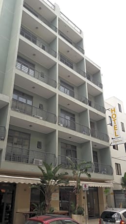 Tropicana Hotel