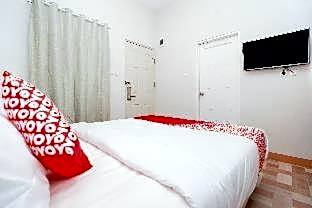 Urbanview Hotel Syariah Near Gelora Delta Sidoarjo