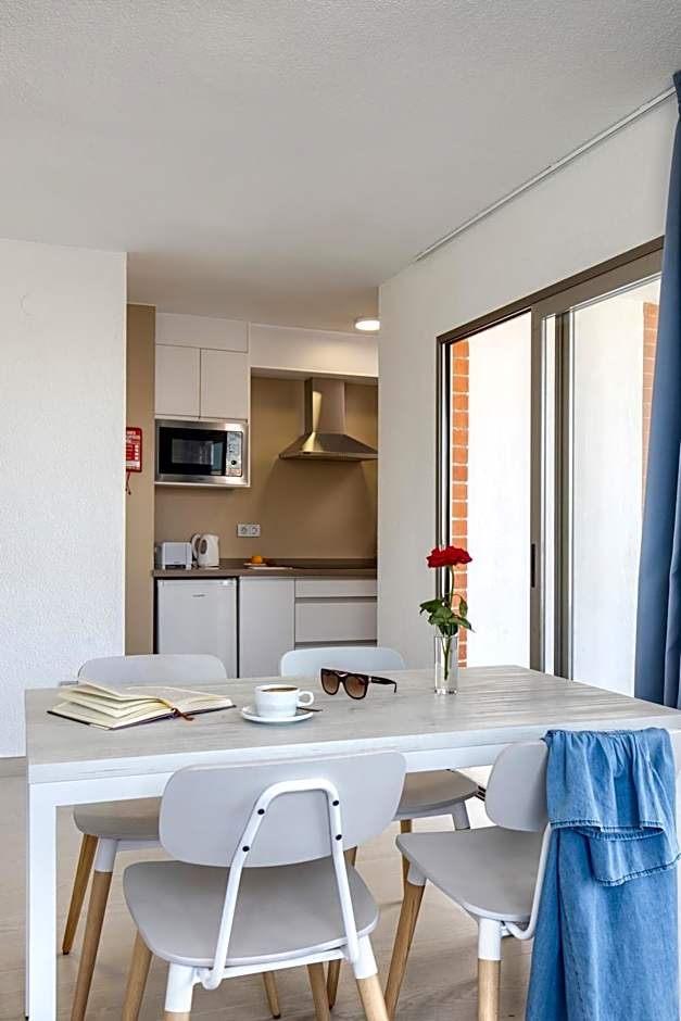 Aparthotel BCL Levante Lux