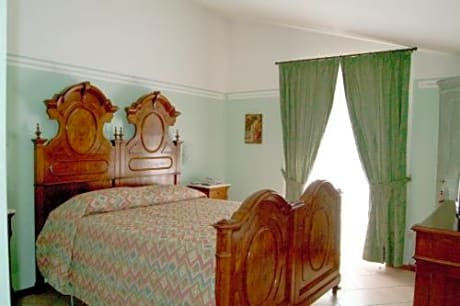 Standard 1 Double Bed or 2 Beds