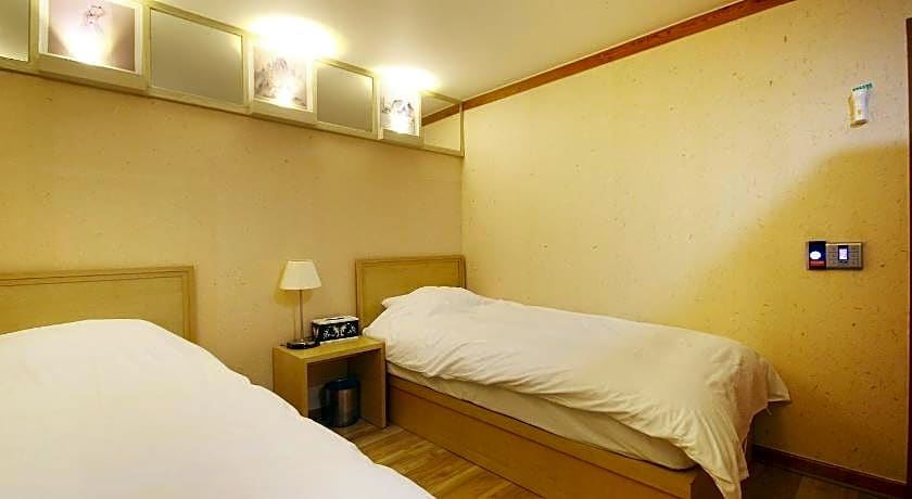 Tourist Hotel Jeonju