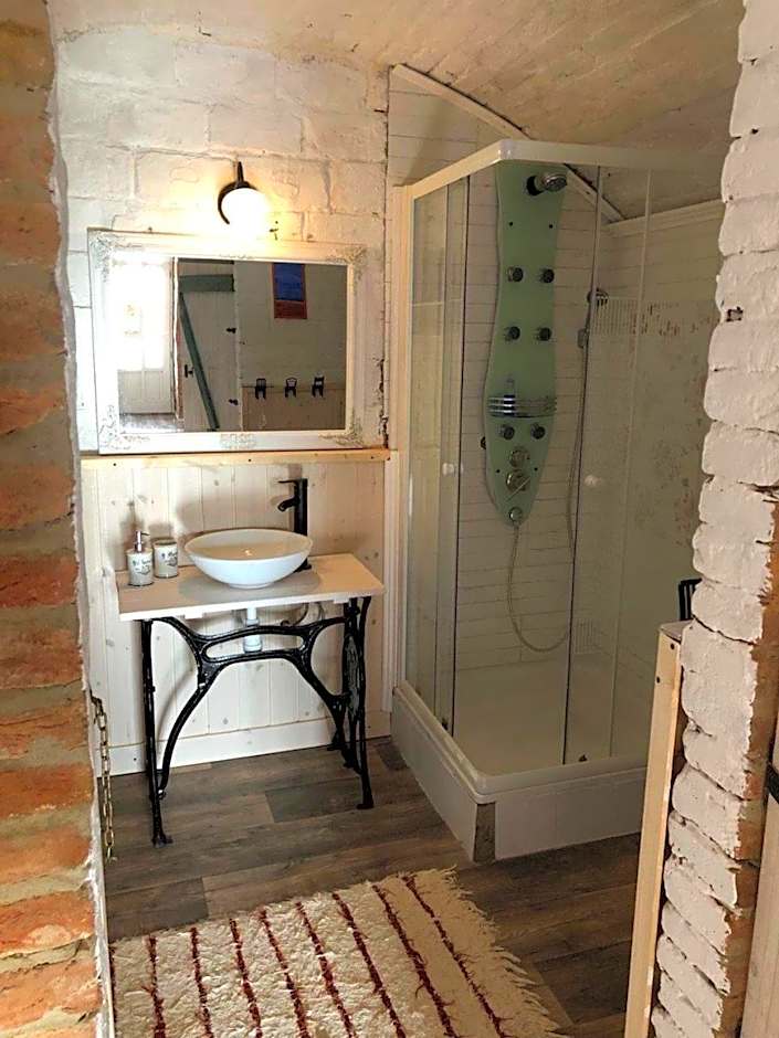 Kakukkfu Barlang-Vendeghaz