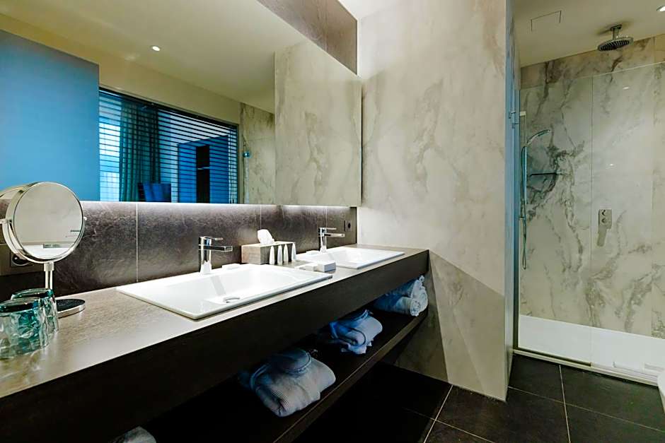 Terhills Hotel