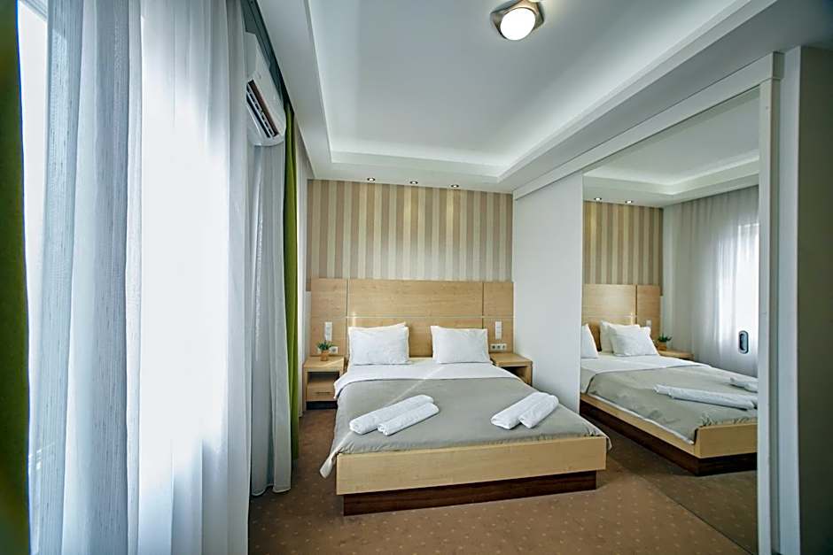 Laurus Motel Airport Tuzla