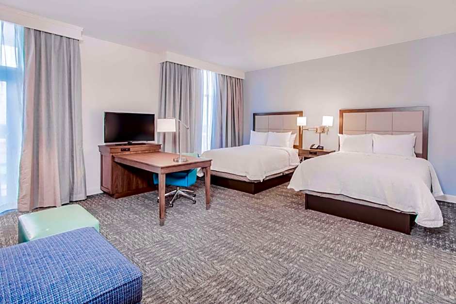 Hampton Inn By Hilton & Suites Panama City Beach-Beachfront