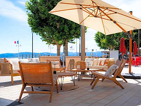Mercure Saint Raphael Centre PLage