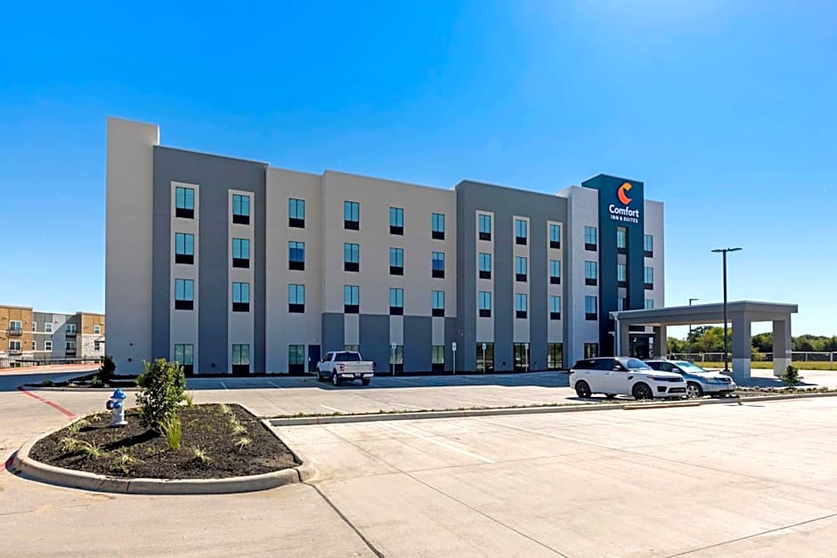Comfort Inn & Suites Balch Springs - SE Dallas