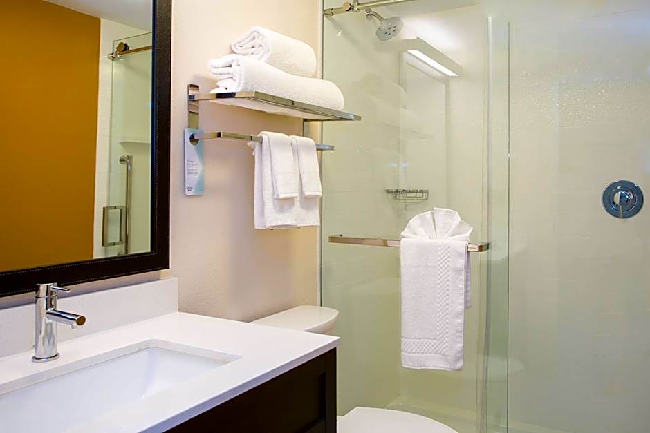 Fairfield by Marriott Inn & Suites Raynham Middleborough/Plymouth