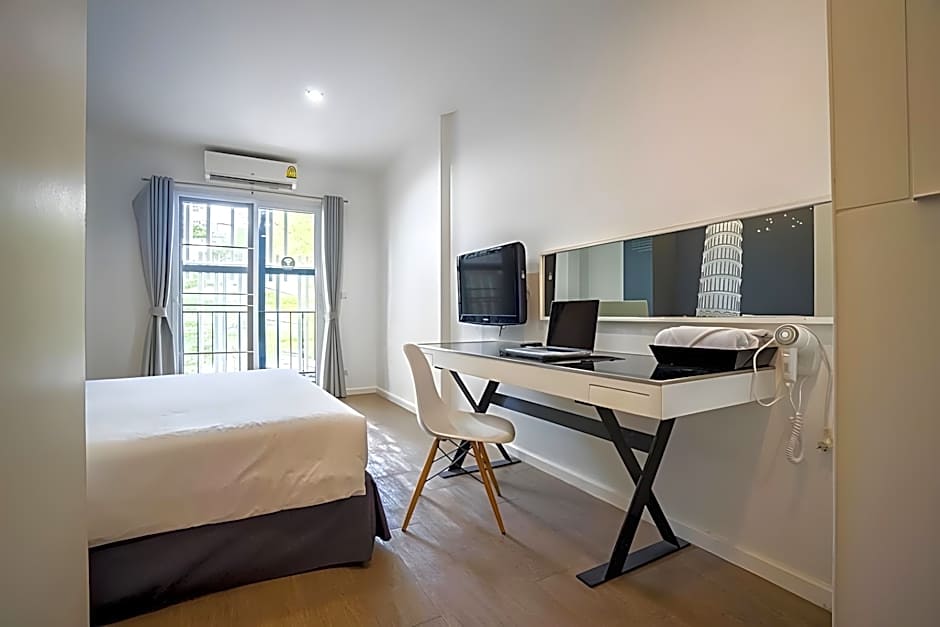 Blu Monkey Bed and Breakfast Phuket