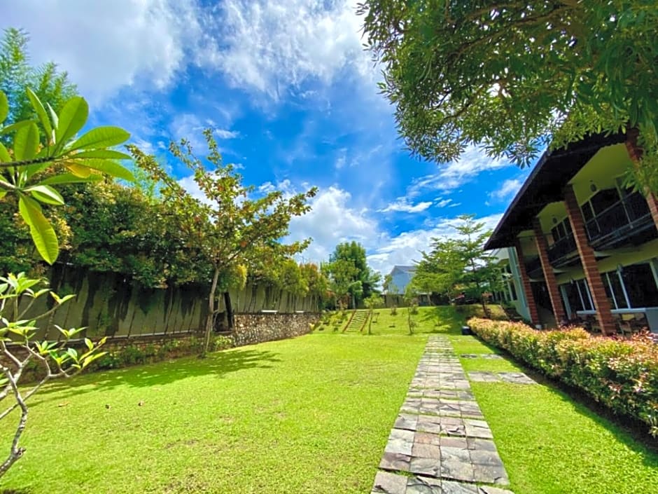 Alinson Boutique Resident Batam by ZUZU