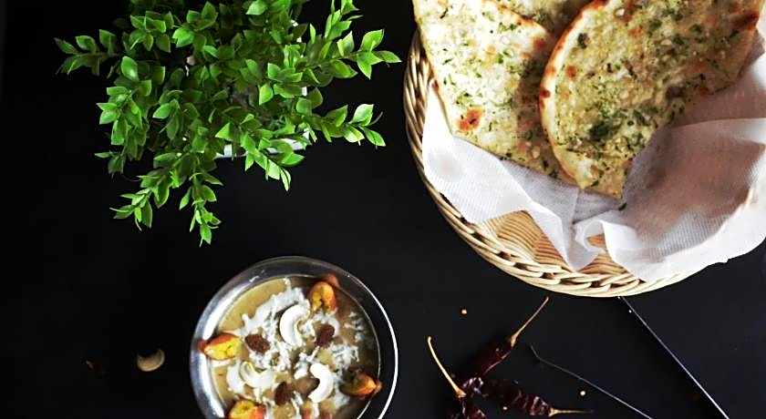 A Palace on River Rashmi Guest House