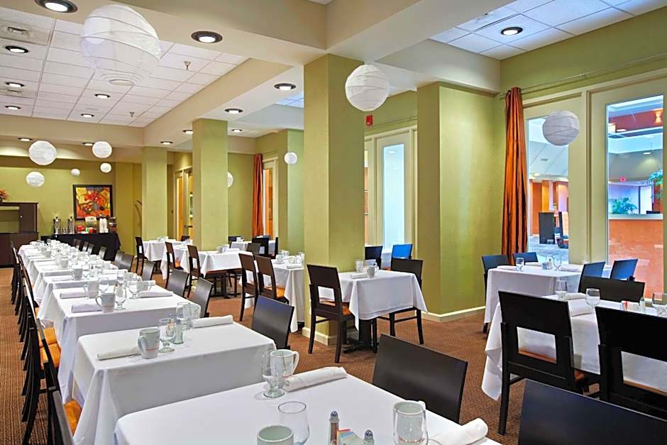 DoubleTree By Hilton Hotel Springfield