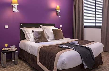 One-Bedroom Apartment  (3 Adults)