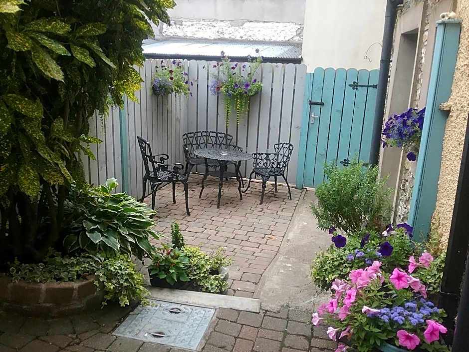 Ashleigh House Bed & Breakfast