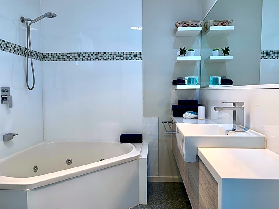 Apollo Bay Waterfront Motor Inn