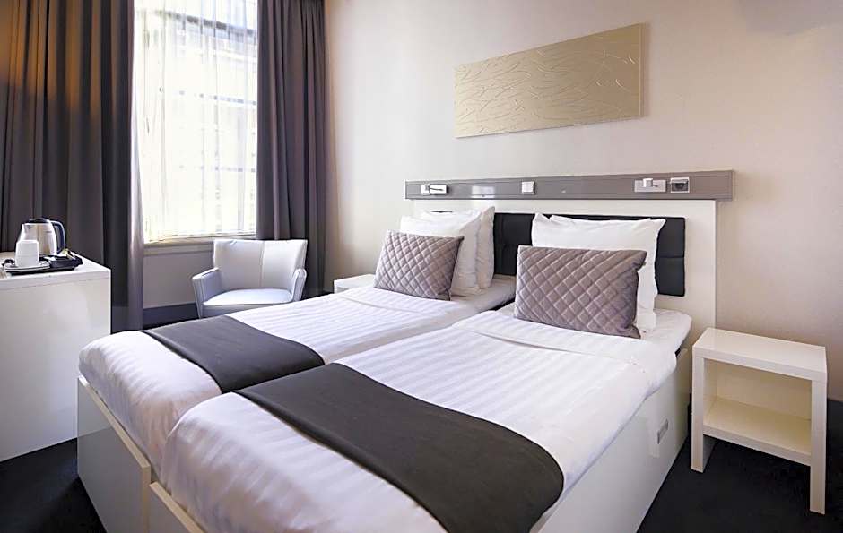 Photo 1 of 6 of Standard 2 Beds