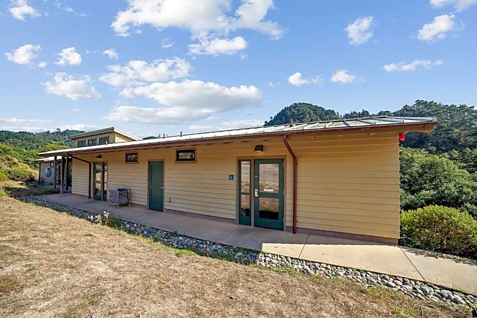 Limantour Lodge