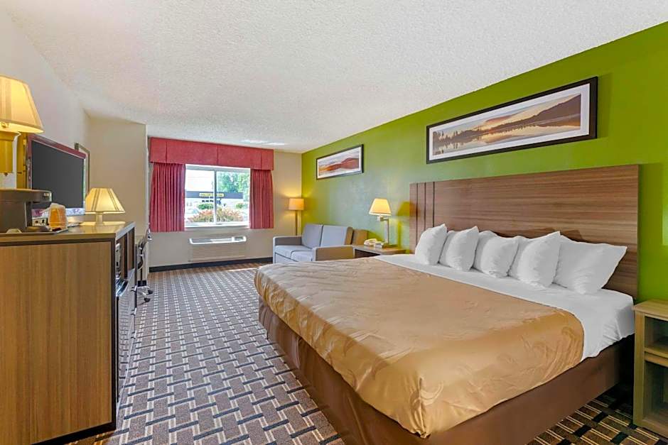 Quality Inn Huron