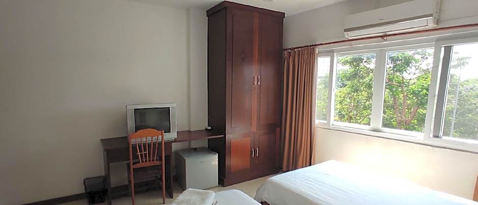 Chanthasom Guest House
