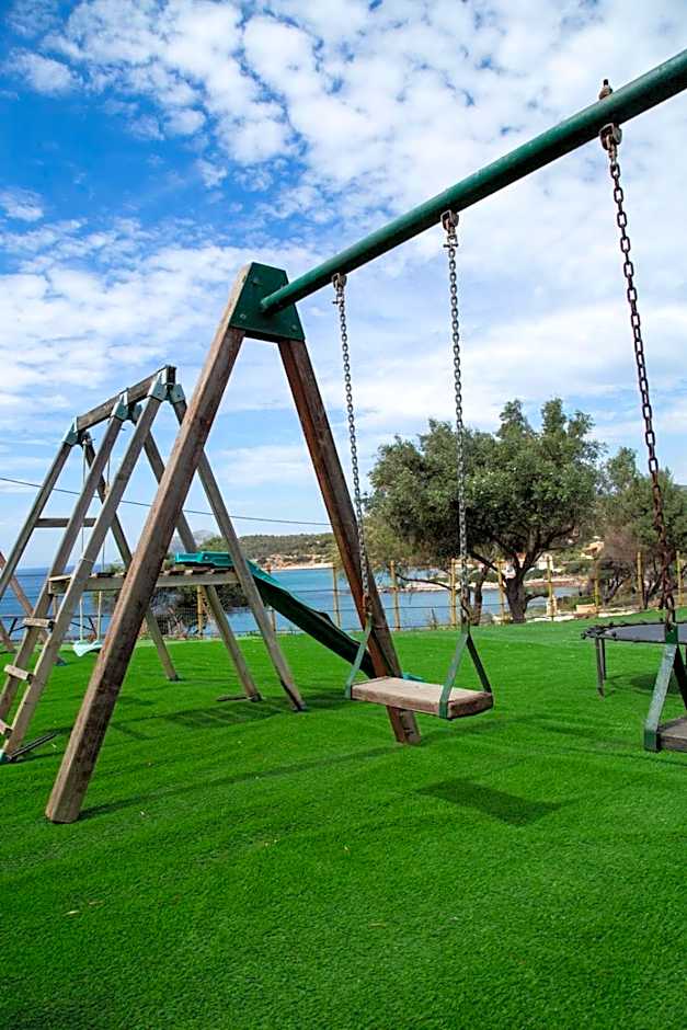 Poseidon Apartments and Villas by the Sea