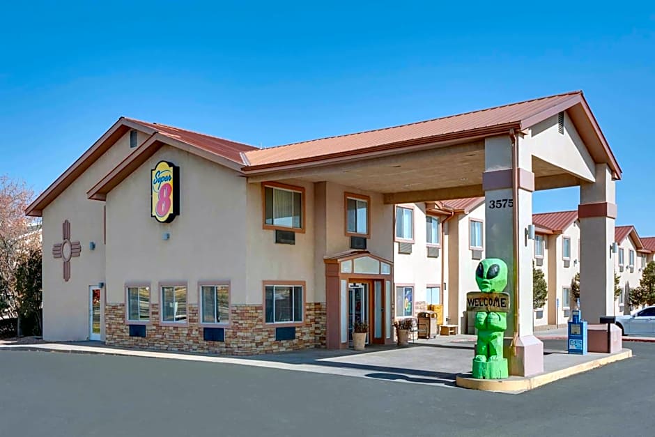 Super 8 by Wyndham Roswell