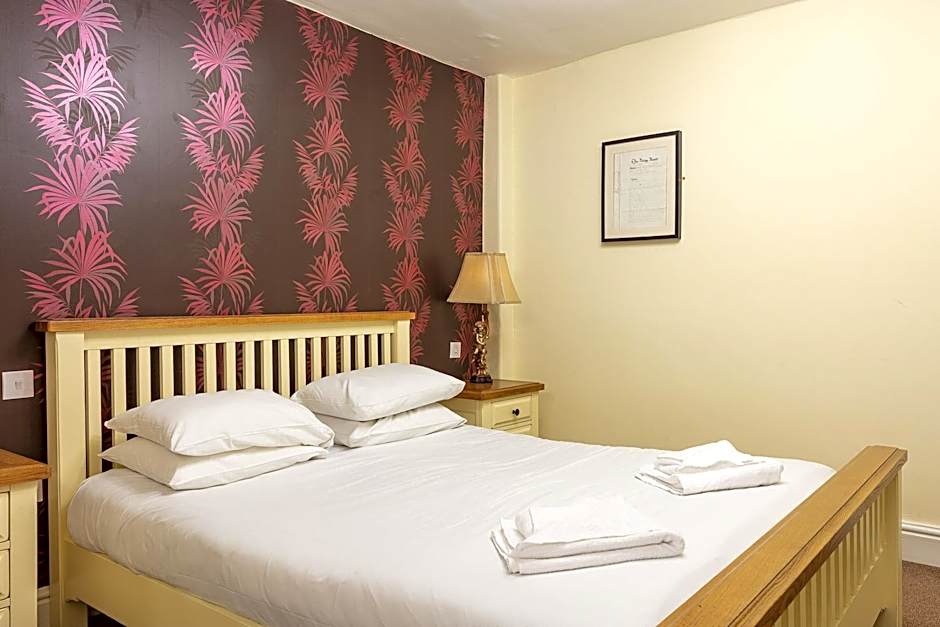 Photo 1 of 14 of Double Room