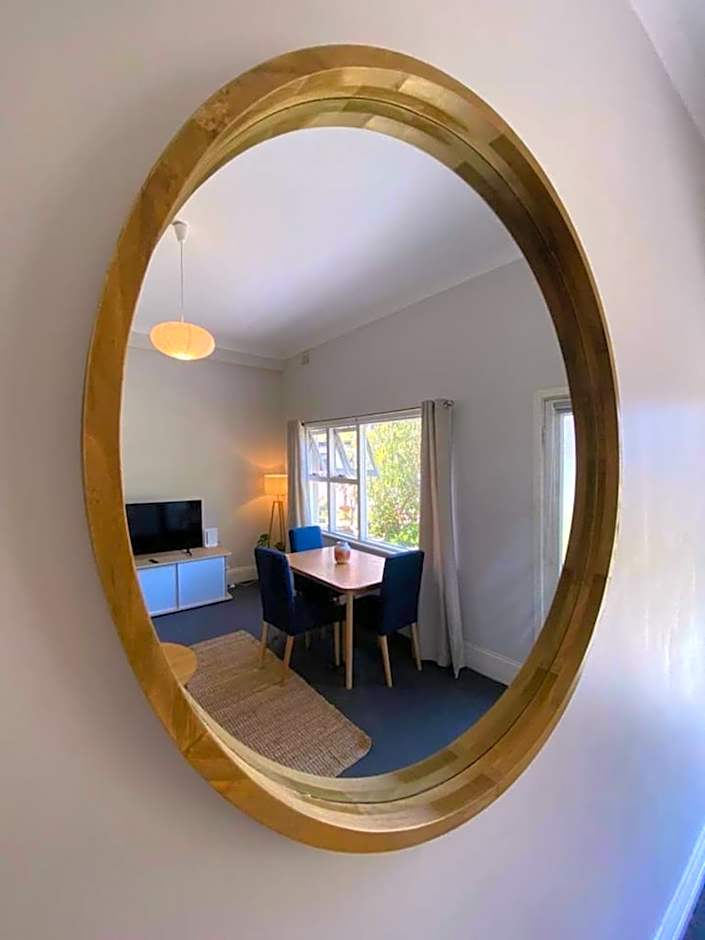 1BR Apt 2 min away from Fremantle Hospital - Hosted by Canstay