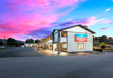 SureStay Plus by Best Western Pigeon Forge