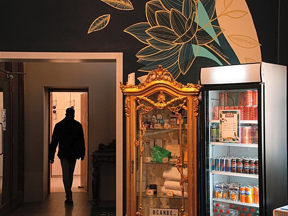 Gardiner House Hostel