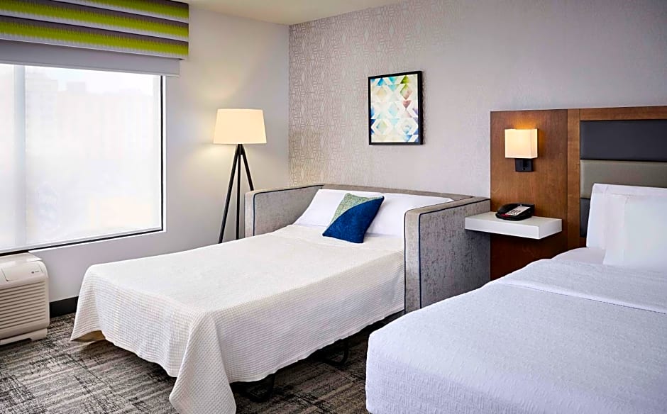 Hampton Inn By Hilton & Suites Windsor, On