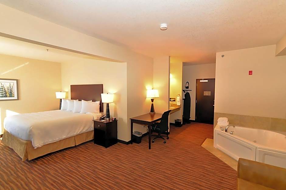 Cobblestone Inn & Suites - Holstein