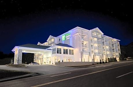 Holiday Inn Express Pigeon Forge – Sevierville, an IHG Hotel