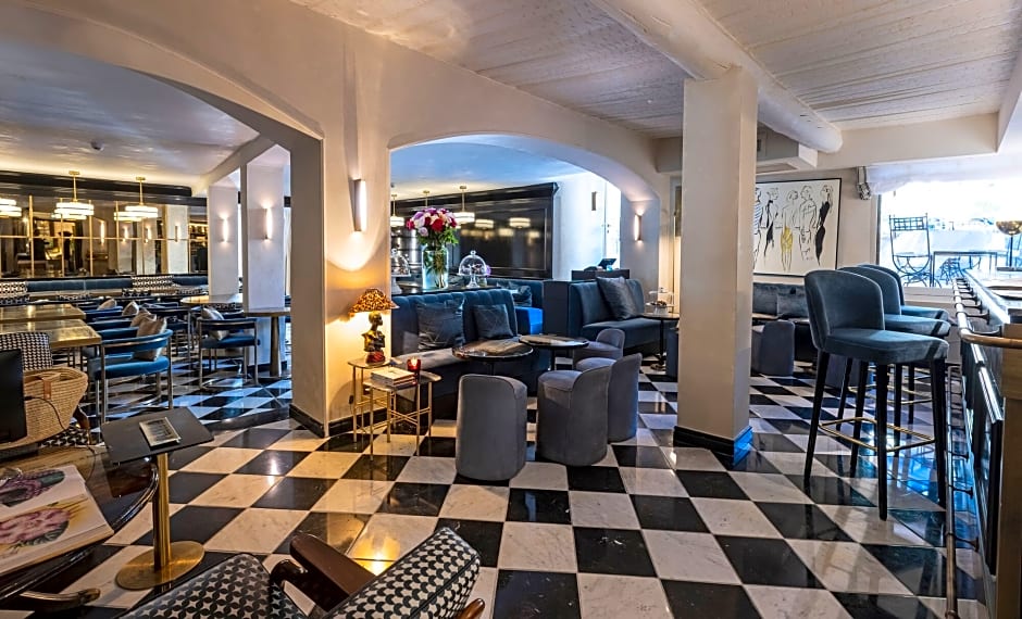 Hôtel Restaurant Le Yaca