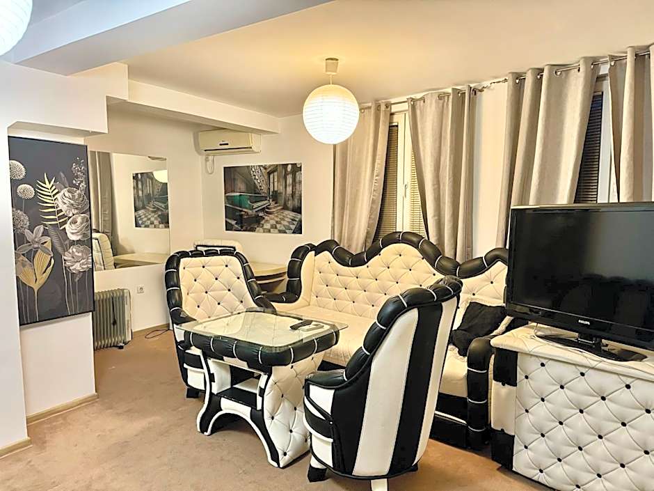 Bali Colosseum Hotel