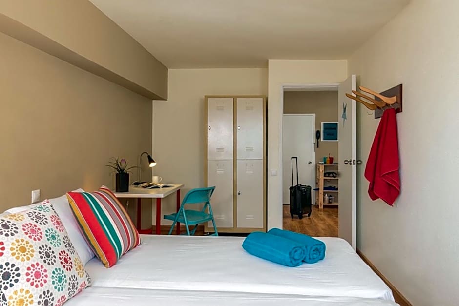 STAY Rhodes HoStel & Bar