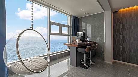 엘라포니시풀빌라&호텔