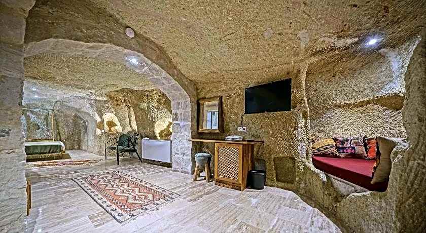 Vigneron Cave Hotel