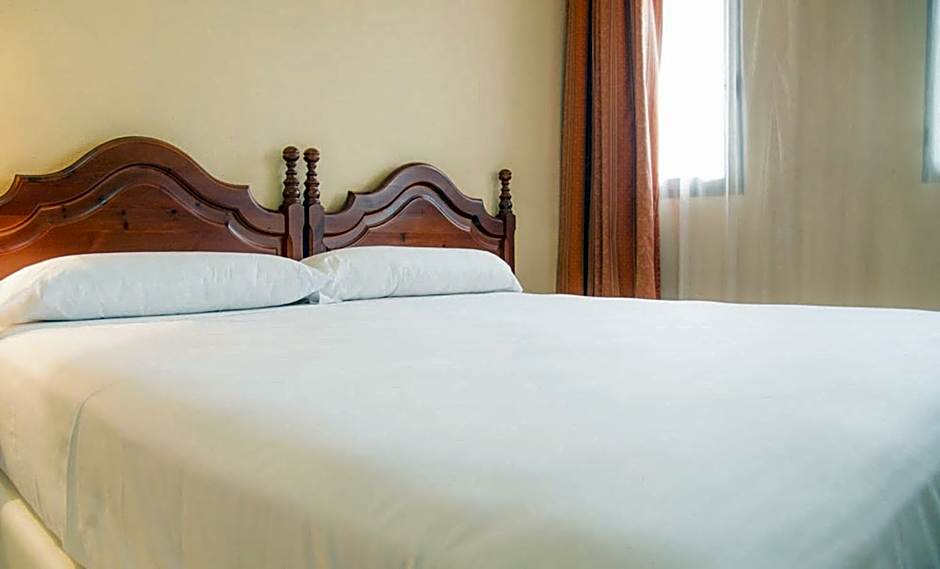 Photo 1 of 5 of 1 King Bed