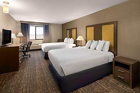 Deluxe Studio Suite with Two Queen Beds - Non-Smoking