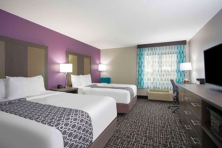 La Quinta Inn & Suites by Wyndham Roanoke Salem