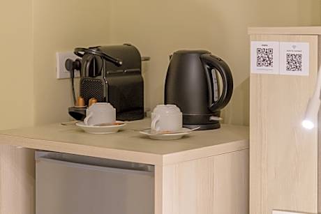 Superior room with side sea view