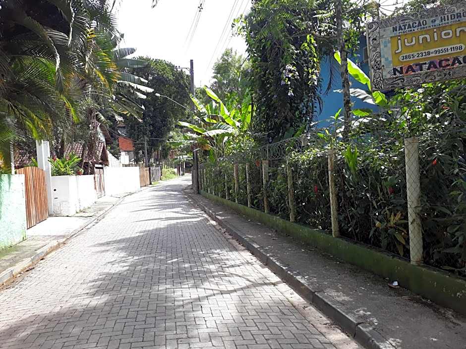 Aconchego 3 dorms, piscina, churrasq em Condomínio Fechado