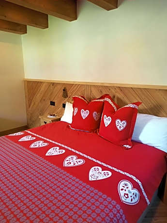 Double or Twin Room with Private Bathroom